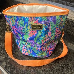 Lilly Pulitzer How You Like Me Prowl Cooler/Large Lunch Bag Carried 1 Time EEUC
